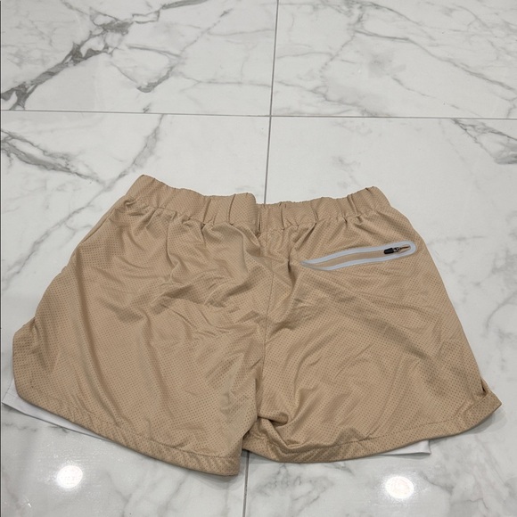 $$ Young La XL shorts - Picture 1 of 4